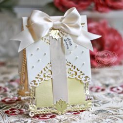 Cardmaking ideas by Becca Feeken using Spellbinders Rouge Royale Deux,  Spellbinders Water Lilies Decorative Elements,  Spellbinders Graceful Tags - full supply list at www.amazingpapergrace.com/?p=32474